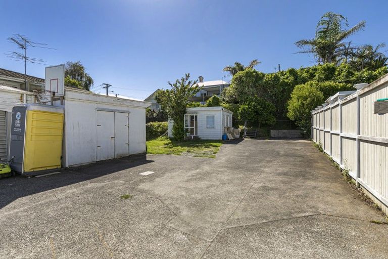 Photo of property in 12 Kenyon Avenue, Mount Eden, Auckland, 1024