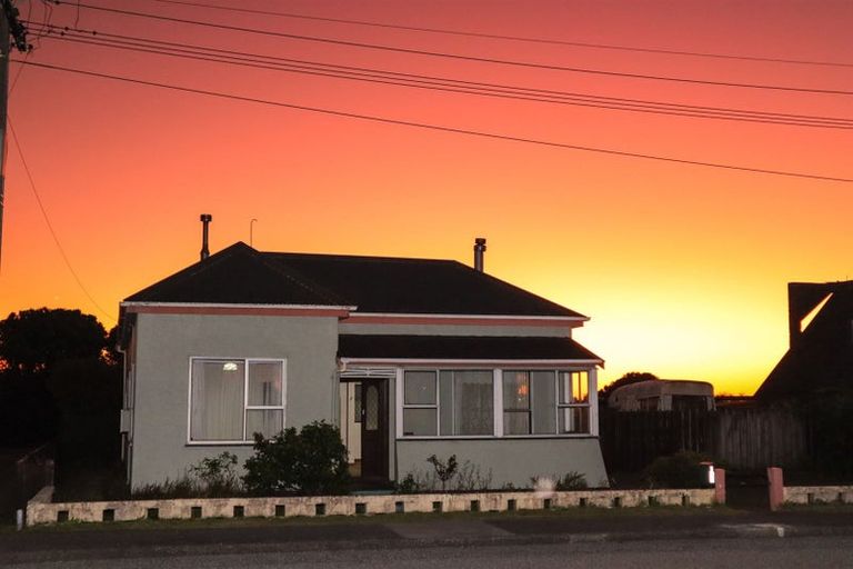 Photo of property in 166 Bright Street, Cobden, Greymouth, 7802