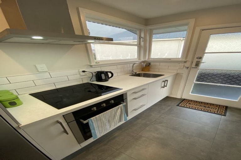 Photo of property in 2/12 Draper Street, Richmond, Christchurch, 8013