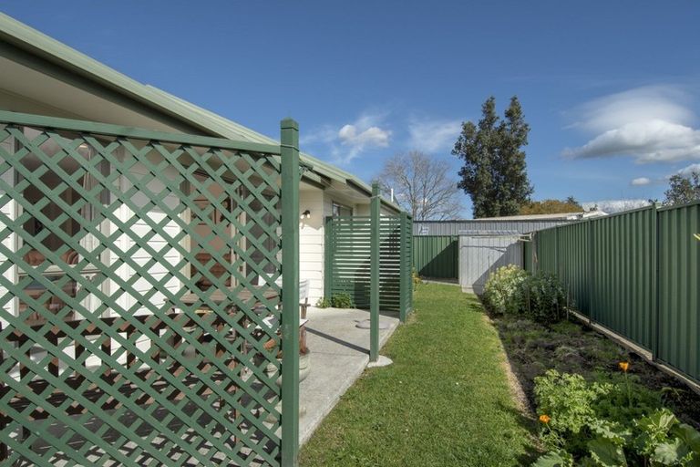 Photo of property in 17 Donegal Place, Katikati, 3129
