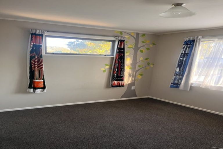 Photo of property in 2 Snowdon Avenue, Terrace End, Palmerston North, 4410