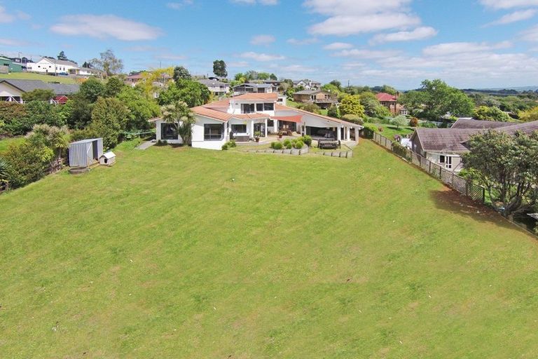 Photo of property in 6b Jayar Heights, Bombay, 2675