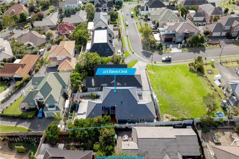 Photo of property in 21a Haven Crest, Somerville, Auckland, 2014