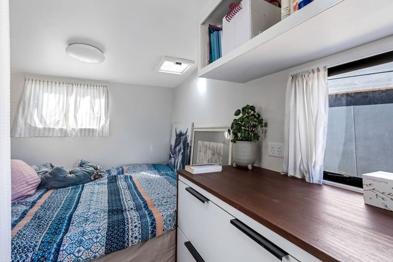 Photo of property in 13 Tahurangi Place, Spotswood, New Plymouth, 4310