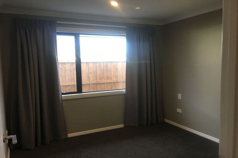 Photo of property in 64 Watkins Drive, Rangiora, 7400