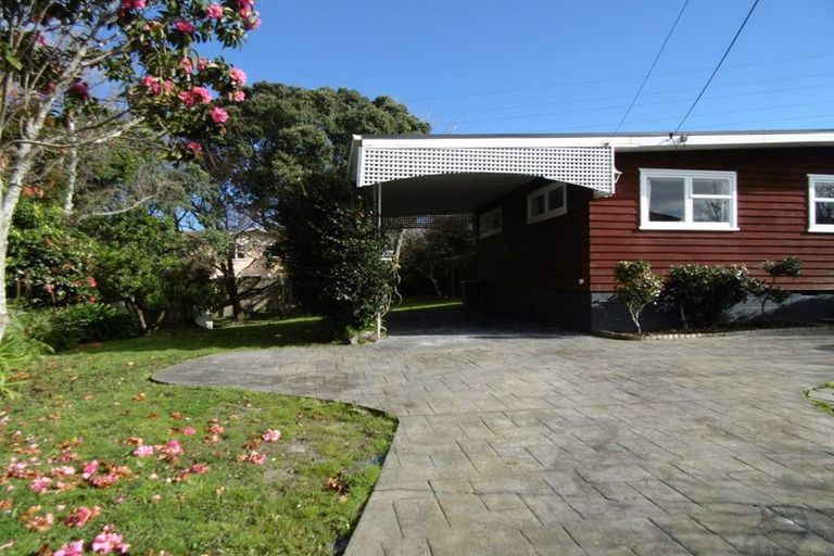 Photo of property in 8 Merchant Avenue, Te Atatu South, Auckland, 0610