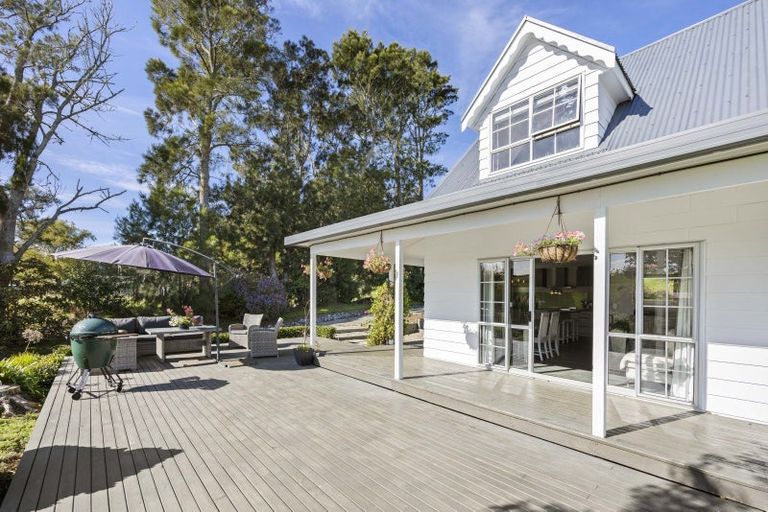 Photo of property in 109 Ruebe Road, Buckland, Pukekohe, 2677