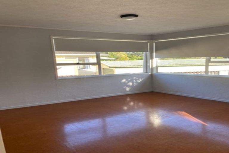 Photo of property in 67 Riverpark Crescent, Henderson, Auckland, 0610