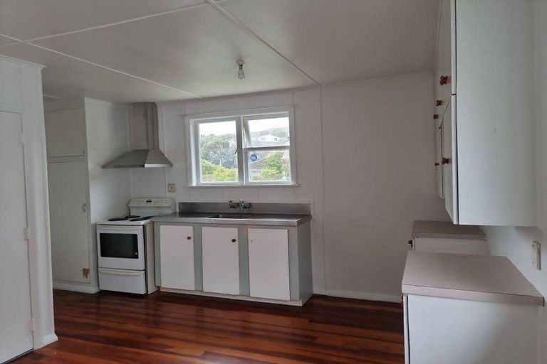Photo of property in 115 Dimock Street, Titahi Bay, Porirua, 5022