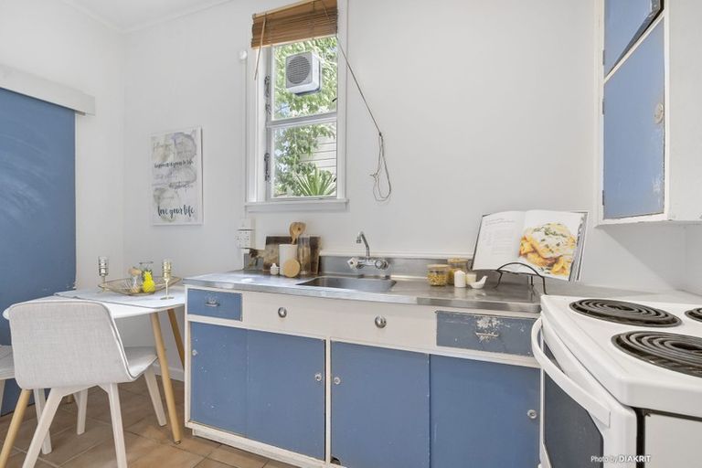 Photo of property in 219 Rintoul Street, Berhampore, Wellington, 6023