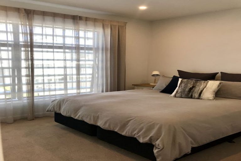 Photo of property in 9 Glenae Lane, Hobsonville, Auckland, 0618