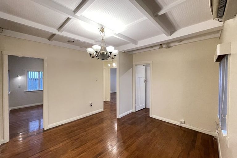 Photo of property in 324 Mount Albert Road, Mount Roskill, Auckland, 1041