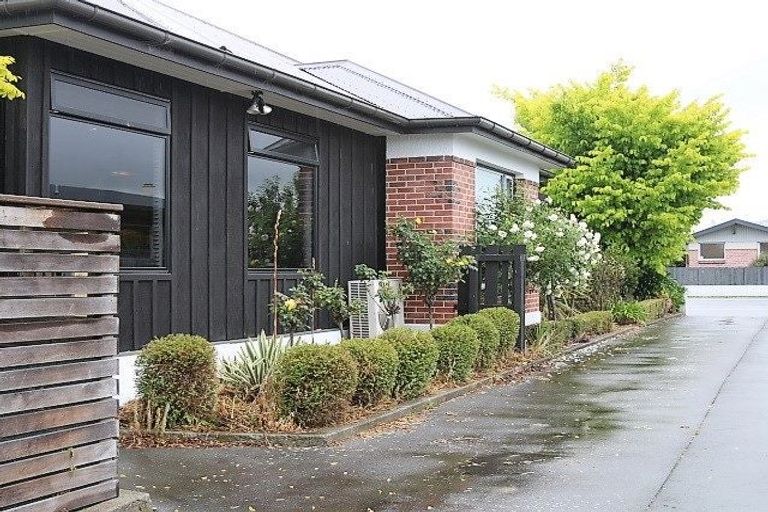 Photo of property in 261 Otipua Road, Highfield, Timaru, 7910