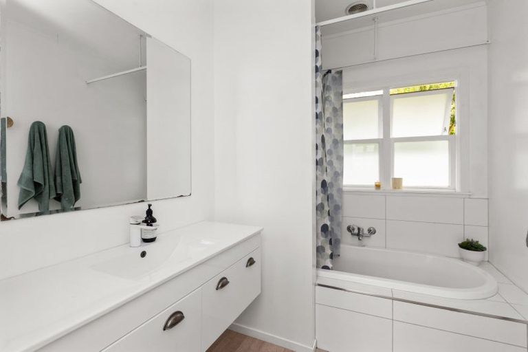 Photo of property in 1018 Railway Road South, Longlands, Hastings, 4120