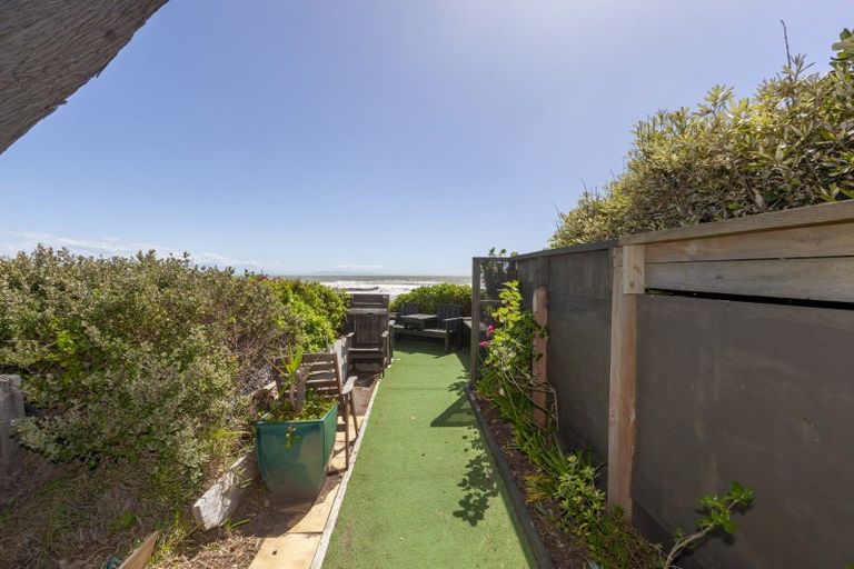 Photo of property in 5a Willow Grove, Raumati Beach, Paraparaumu, 5032