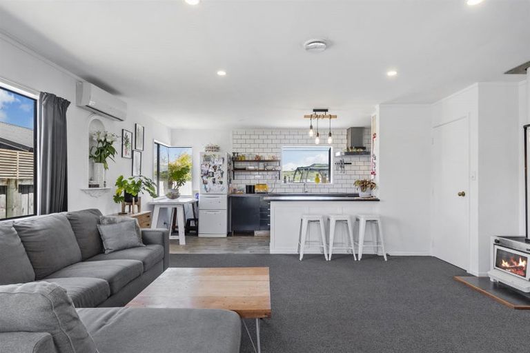 Photo of property in 230c Gravatt Road, Papamoa Beach, Papamoa, 3118