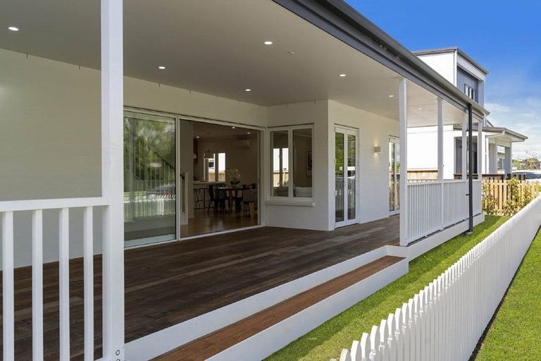 Photo of property in 6 Tiaki Lane, Karaka, Papakura, 2113