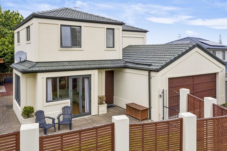 Photo of property in 18 Belle Verde Drive, Sunnynook, Auckland, 0630