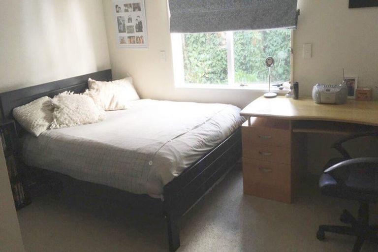 Photo of property in 136 Port Hills Road, Heathcote Valley, Christchurch, 8022