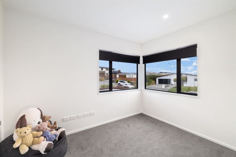 Photo of property in 121 Penruddock Rise, Westmorland, Christchurch, 8025