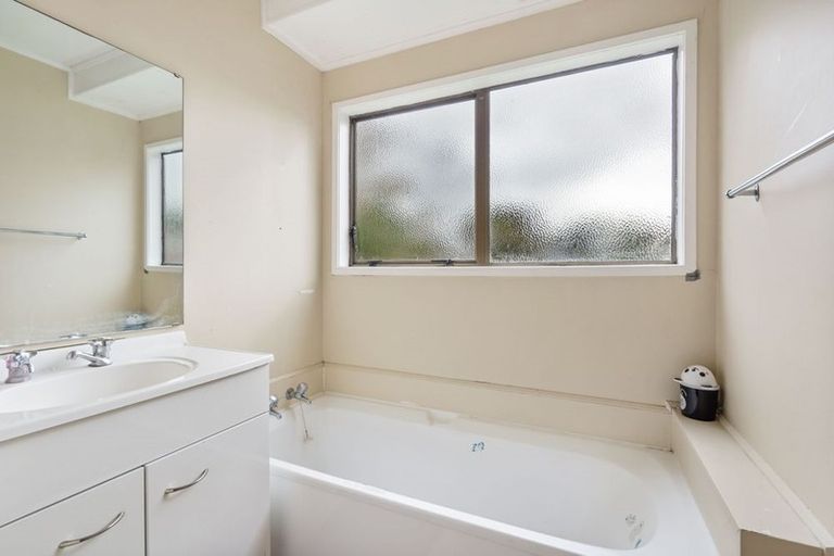 Photo of property in 14 Landette Road, Manurewa, Auckland, 2102