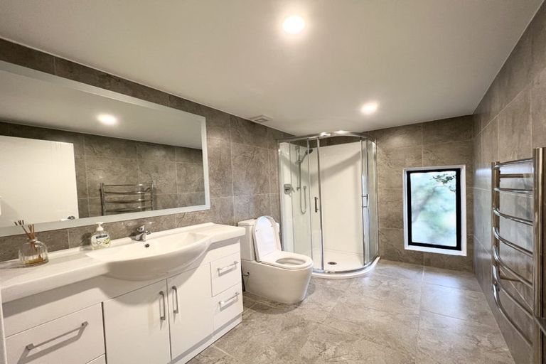 Photo of property in 2/104 Bond Crescent, Forrest Hill, Auckland, 0620