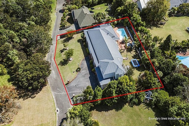 Photo of property in 27 Almond Grove, Greenhithe, Auckland, 0632