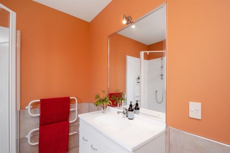 Photo of property in 2/6 Woburn Place, Nukuhau, Taupo, 3330