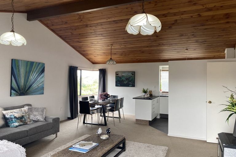 Photo of property in 2/10 Don Street, Papakura, 2110