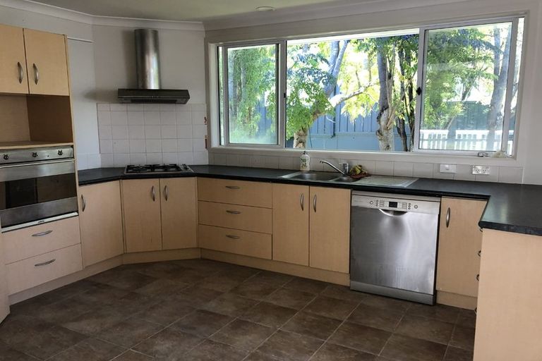 Photo of property in 704a East Coast Road, Pinehill, Auckland, 0632