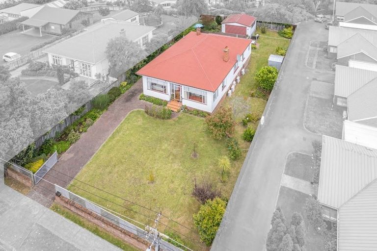 Photo of property in 35 College Street, College Estate, Whanganui, 4500