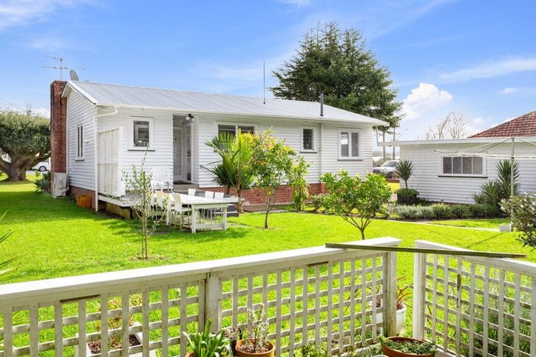 Photo of property in 129 Fred Taylor Drive, Whenuapai, Auckland, 0814