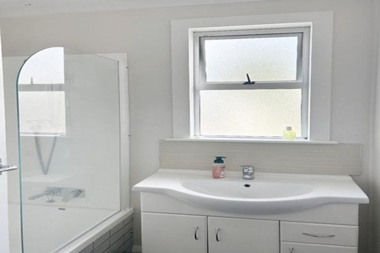 Photo of property in 13 Augustus Street, Carterton, 5713