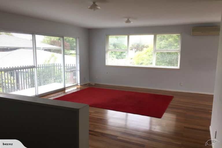 Photo of property in 12 Moorpark Place, Ilam, Christchurch, 8041