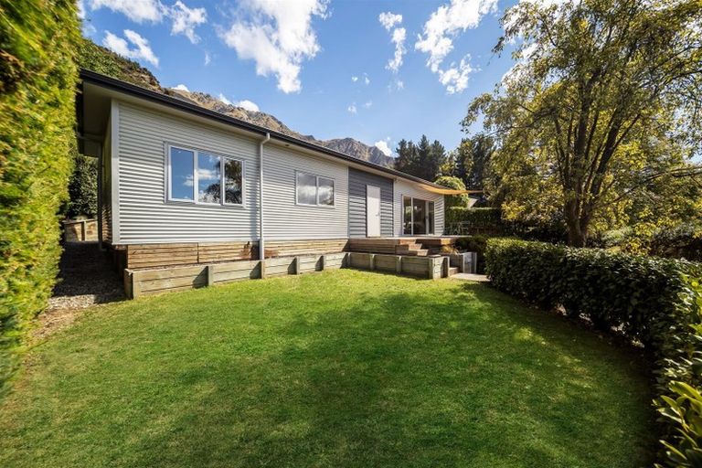 Photo of property in 47 Mcchesney Road, Arthurs Point, Queenstown, 9371