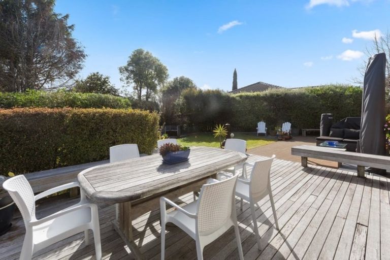 Photo of property in 13 Crescent Hills Court, Northpark, Auckland, 2013