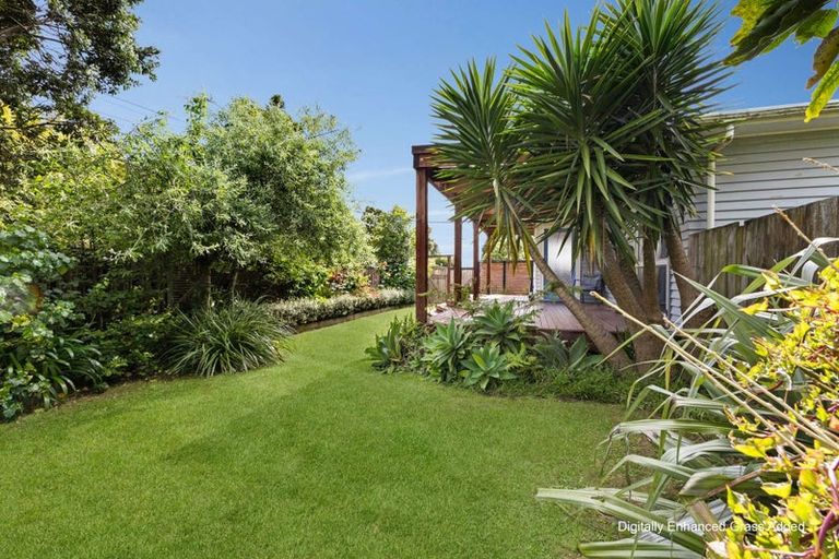 Photo of property in 40b Fitzroy Road, Fitzroy, New Plymouth, 4312