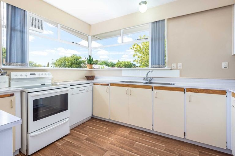 Photo of property in 32 Wadeley Road, Ilam, Christchurch, 8041