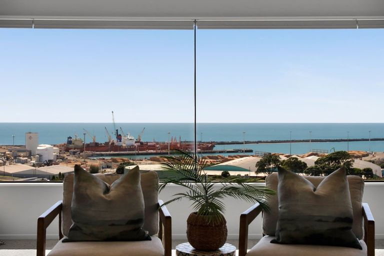 Photo of property in 12d Parris Street, Moturoa, New Plymouth, 4310