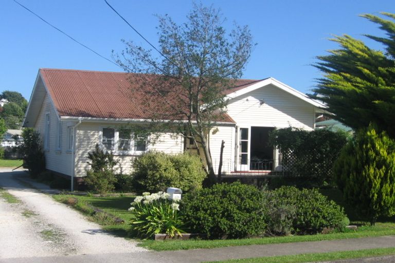 Photo of property in 11 Edward Street, Te Kuiti, 3910