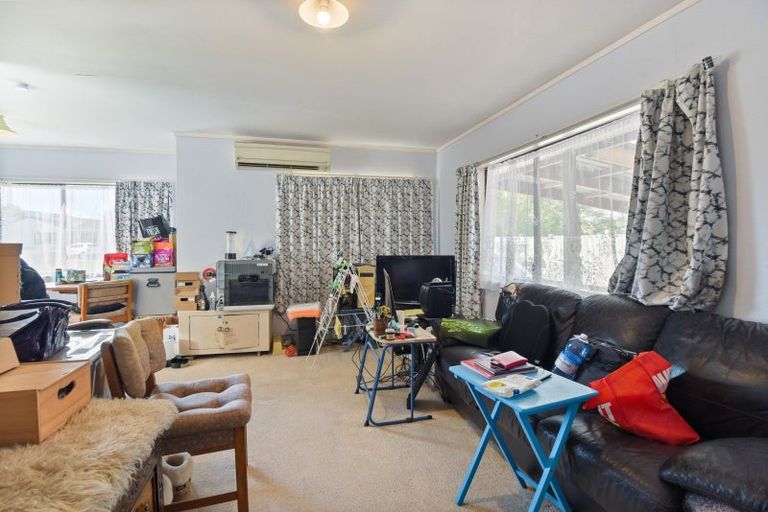 Photo of property in 15a Beech Place, Owhata, Rotorua, 3010