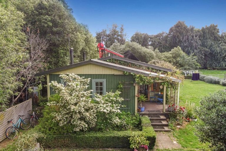 Photo of property in 16 Cole Street, Dannevirke, 4930