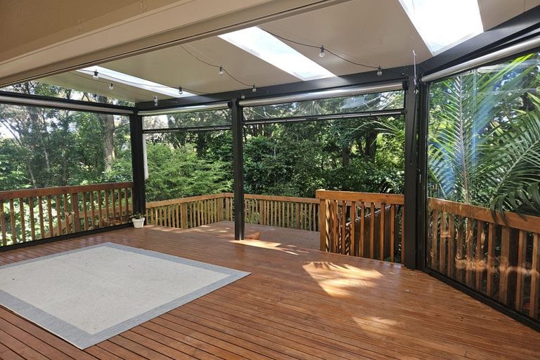 Photo of property in 15 Cantua Close, Totara Heights, Auckland, 2105