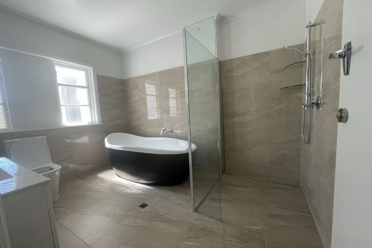 Photo of property in 41 Lucknow Terrace, Khandallah, Wellington, 6035