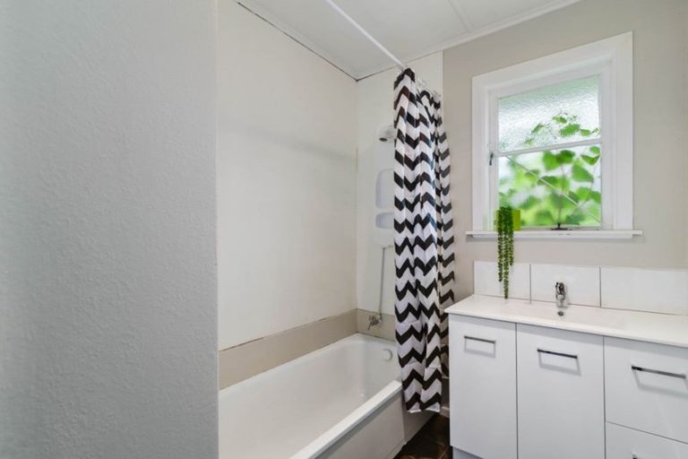 Photo of property in 32b Vaughan Road, Ngapuna, Rotorua, 3010