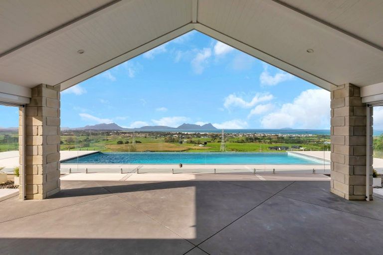 Photo of property in 213 Sandford Road, Ruakaka, Whangarei, 0171