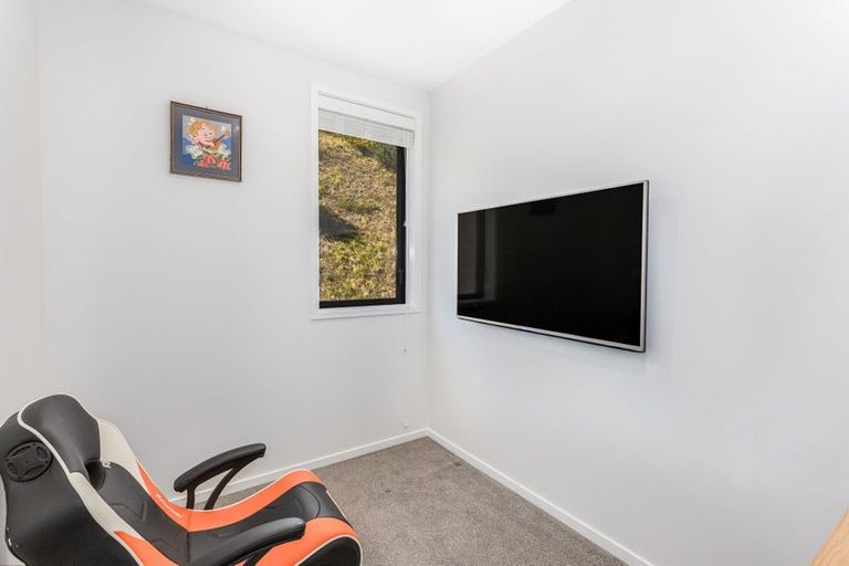 Photo of property in 25 Holystone Road, Whitby, Porirua, 5024