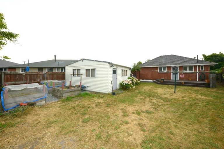 Photo of property in 11 Newport Street, Avondale, Christchurch, 8061