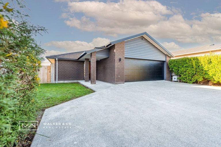 Photo of property in 98 Gibbons Street, Ebdentown, Upper Hutt, 5018