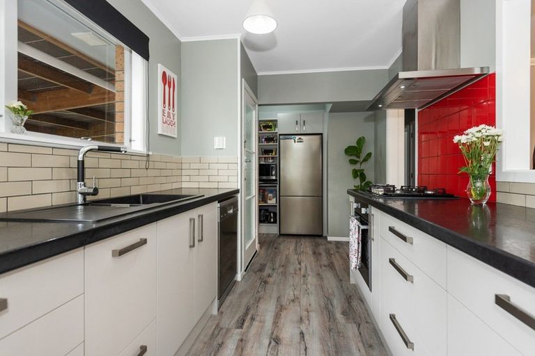 Photo of property in 42 Hendon Road, Fairview Downs, Hamilton, 3214